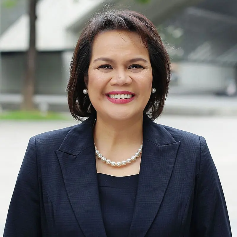 Victoria Tan